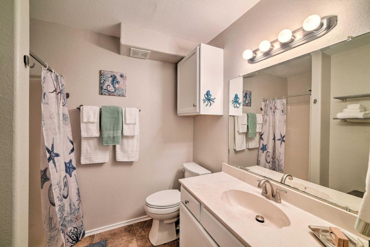 Corpus Christi Condo With Pool Access, Walk To Beach Exterior photo